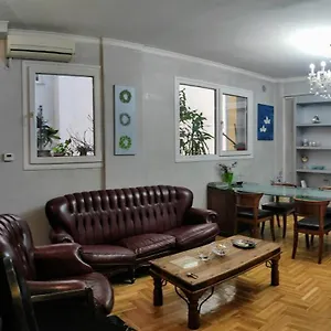 Elegant Luminous Downtown Appartamento